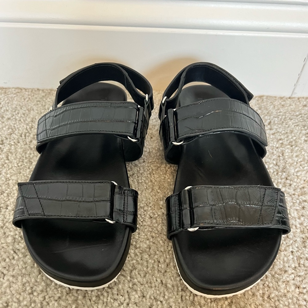 Taryn Rose Collection black embossed croc comfort sandals size 38.5/8.5